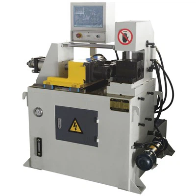 Hydraulisk rör-bildmaskin